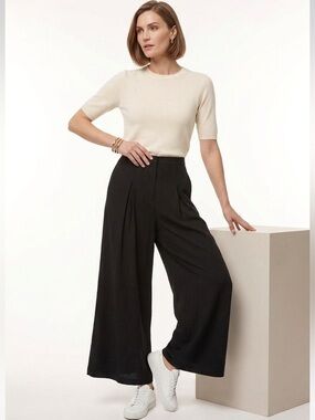New Black Highrise Wide-Leg Pleated Flowy Pants Size Small